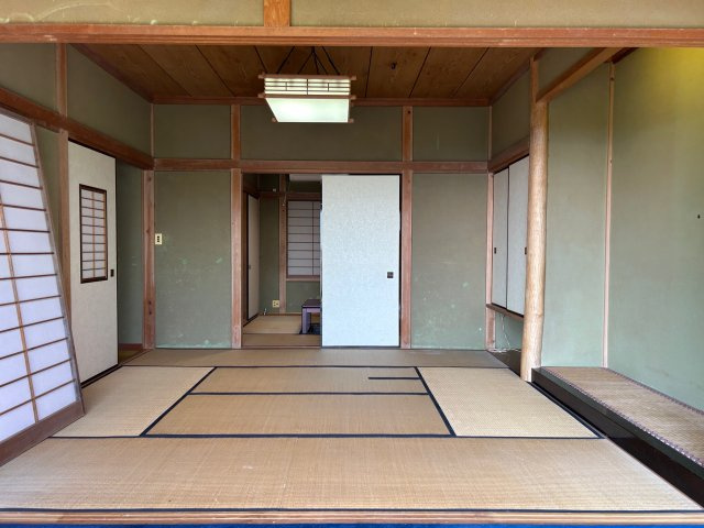 東伊豆町　熱川台の和室