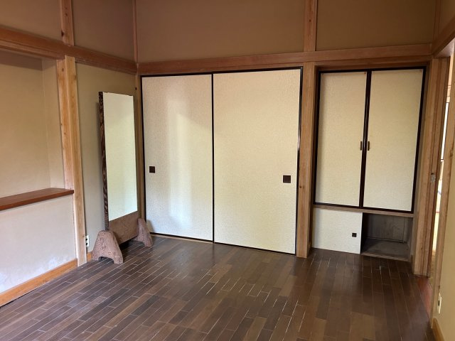 東伊豆町　熱川台の洋室