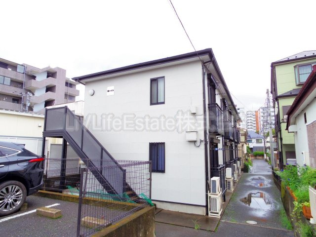 柳ハイツの外観