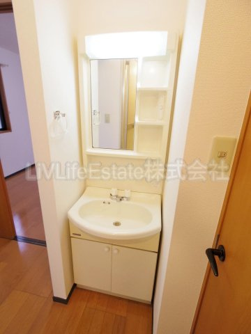 柳ハイツの独立洗面台