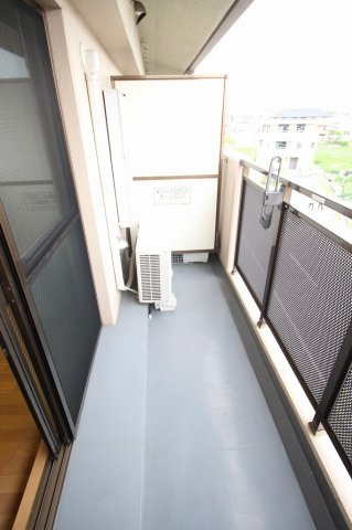大久保パレスのバルコニー|※お部屋により仕様が異なる場合がございます※