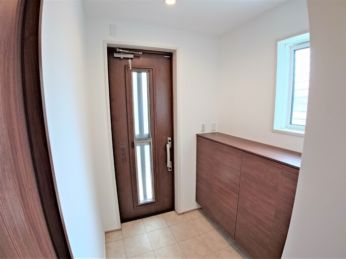 国立市谷保戸建　Aの玄関