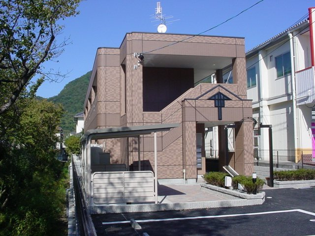 Queue Villageの駐車場|外観写真（昼）