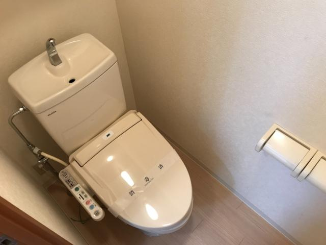 Queue Villageのトイレ|シャワー付トイレ