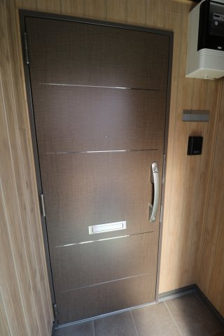 inCELL ADMIT 館山の玄関|玄関ドア