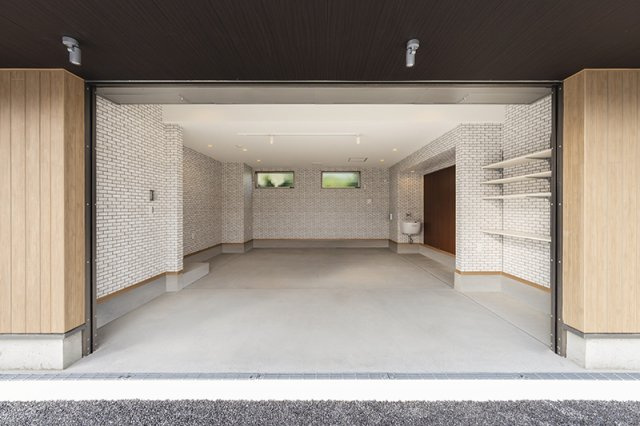 inCELL ADMIT 館山の駐車場|ガレージ