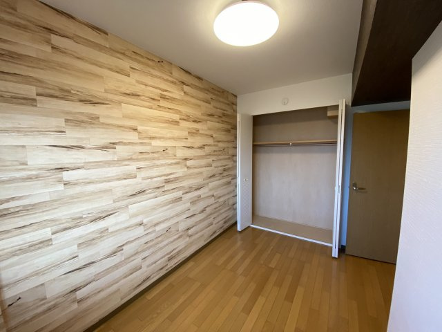 ハイツサンパークの洋室