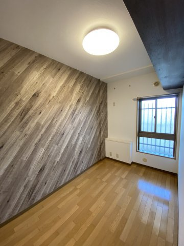 ハイツサンパークの洋室