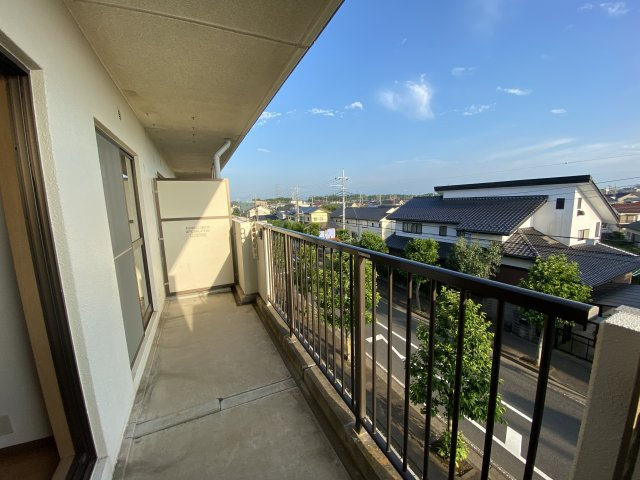 ハイツサンパークのバルコニー|広々としたバルコニー