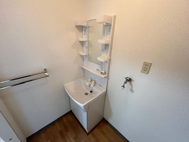 アドザックス宮崎の独立洗面台