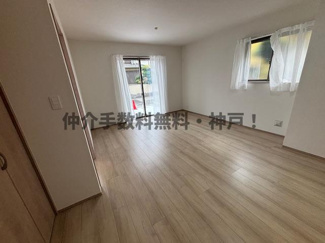 【居間・リビング】 | 明石市大蔵谷奥　新築戸建　仲介手数料無料！ | ゆったりとした居間です