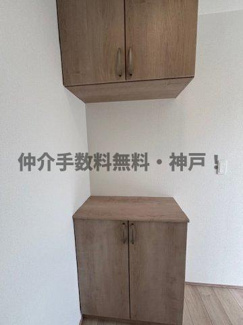 【玄関】 | 明石市大蔵谷奥　新築戸建　仲介手数料無料！ | 玄関収納です