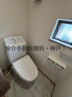 【トイレ】 | 明石市大蔵谷奥　新築戸建　仲介手数料無料！ | ゆったりとした空間のトイレです