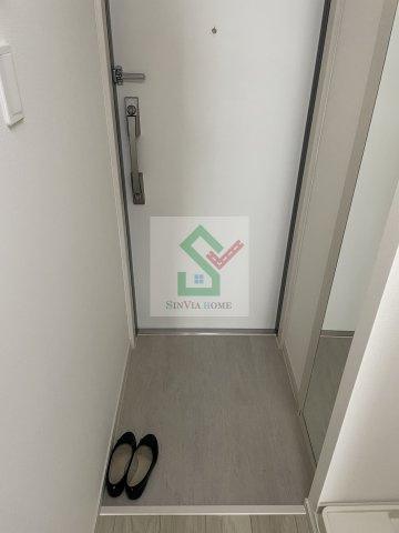 フェリーチェ榎町の玄関