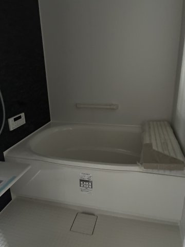 西岐波今村北中古住宅の浴室|ゆったり過ごせるお風呂です