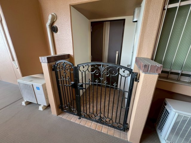 アリストタワー和歌山シティの玄関