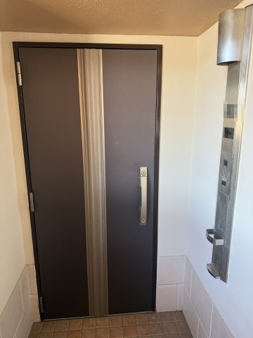 アリストタワー和歌山シティの玄関