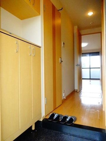 ロン・ボヌールの玄関