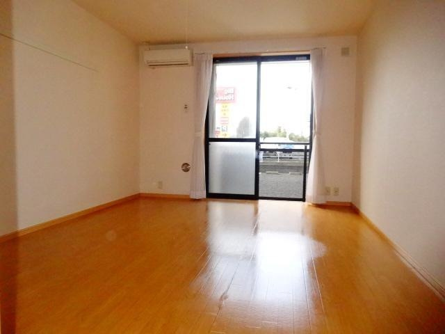 ロン・ボヌールの洋室