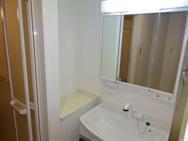 リユニオンの洗面所|洗髪洗面化粧台