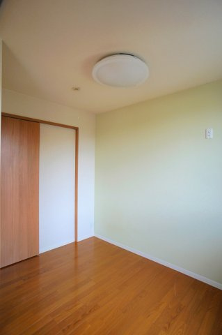 インペリアル Ａの居間・リビング|同タイプ・現況優先