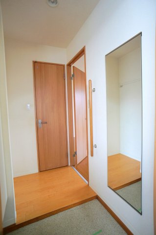 インペリアル Ａの玄関|同タイプ・現況優先