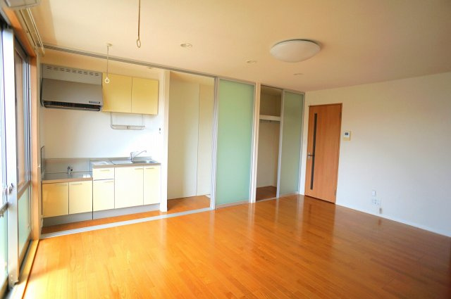 インペリアル Ａの居間・リビング|同タイプ・現況優先