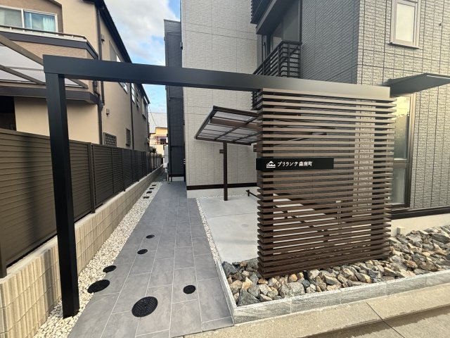 ブリランテ森南町のエントランス