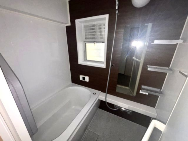六甲篠原マンションの浴室