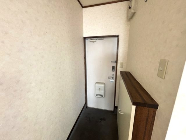 コウヅキハイツの玄関