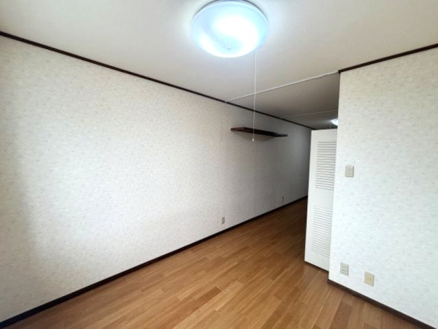 コウヅキハイツの居間・リビング