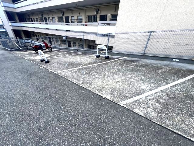 ビバリーヒルの駐車場