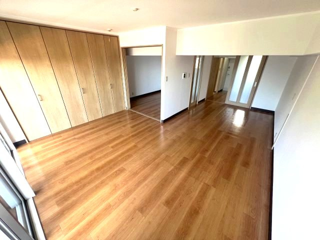 ビバリーヒルの居間・リビング