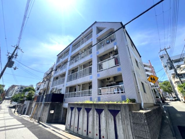 クレッシェンド岸地の外観