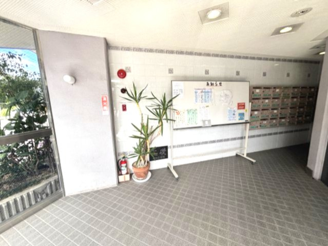 大和スカイハイツのロビー