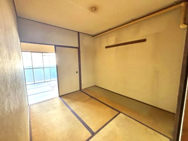 大和スカイハイツの居間・リビング