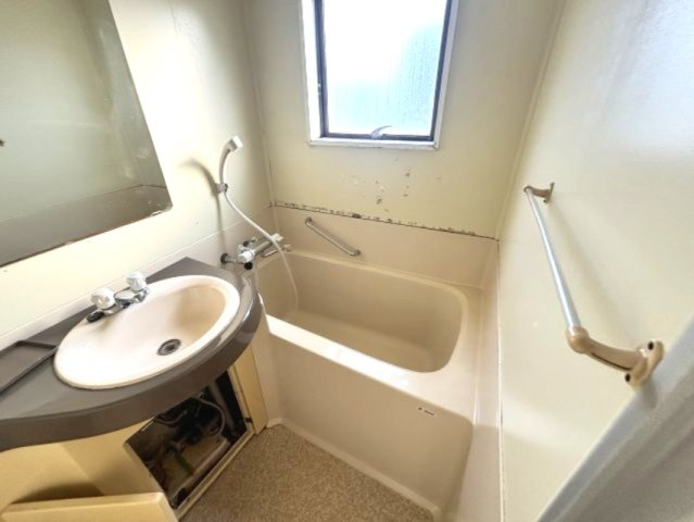 グランディア六甲道駅前の浴室