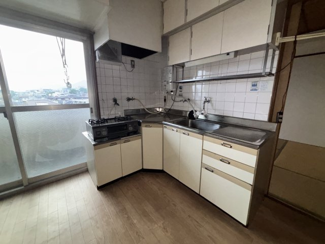 金盃第2高羽荘のキッチン