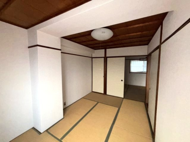 金盃第2高羽荘の寝室