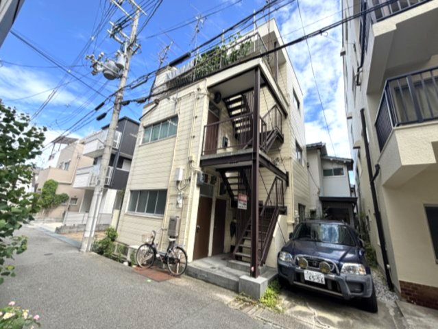 下河原アパートの外観