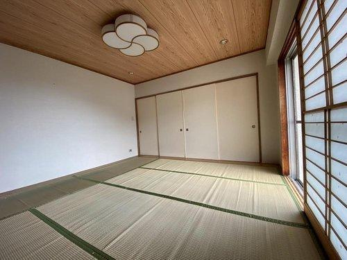 熱海来の宮マンションの和室