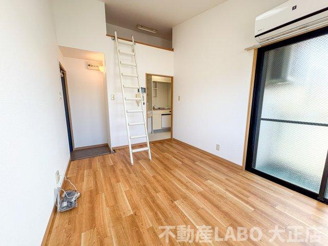 THECITY弁天町の居間・リビング