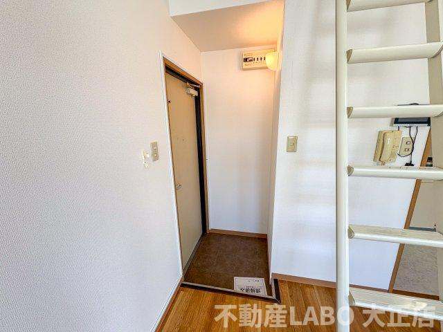 THECITY弁天町の玄関