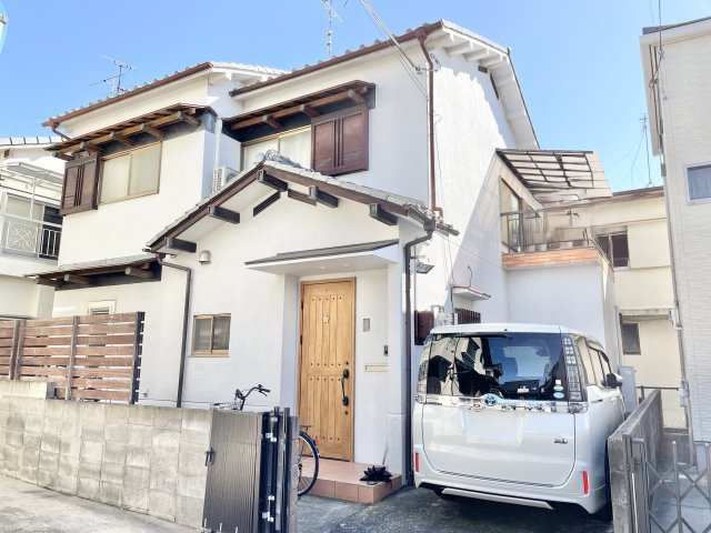 枚方市東香里元町　中古一戸建て