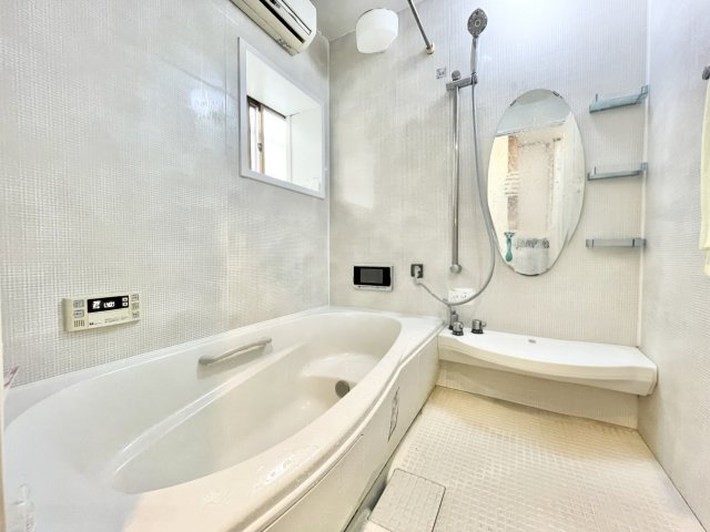 枚方市東香里元町　中古一戸建ての浴室|お風呂で日々の疲れを落としましょう