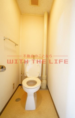 ラ・ディジェム旭【10,000円キャッシュバック対象物件】のトイレ|居間です