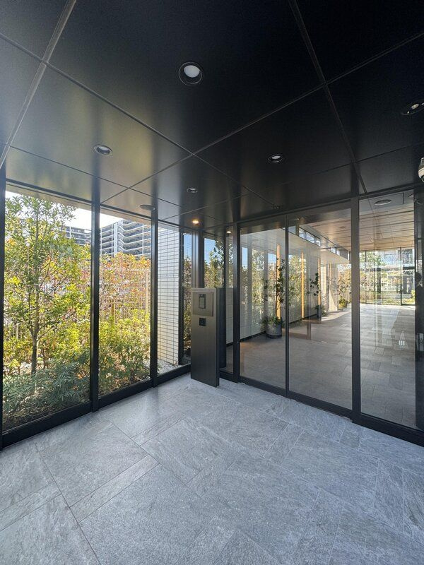 パークホームズＬａＬａ名古屋みなとアクルスガーデンスクエアの玄関