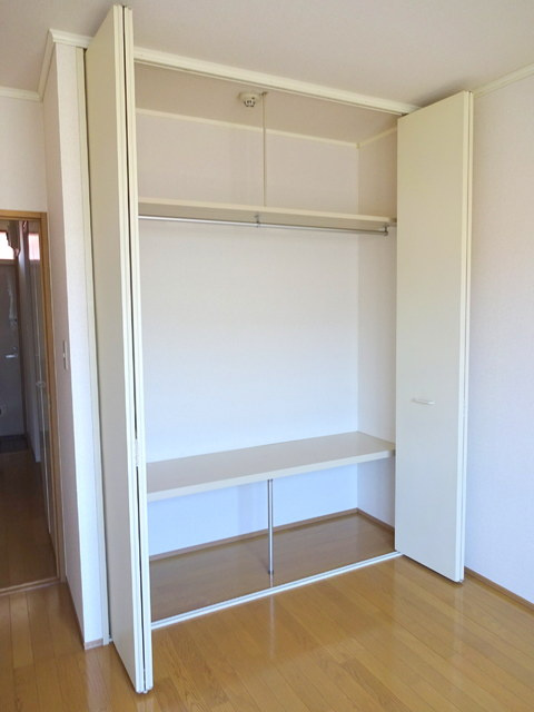 シティハイムクレイドルの収納|★クローゼットもたっぷり入ります★