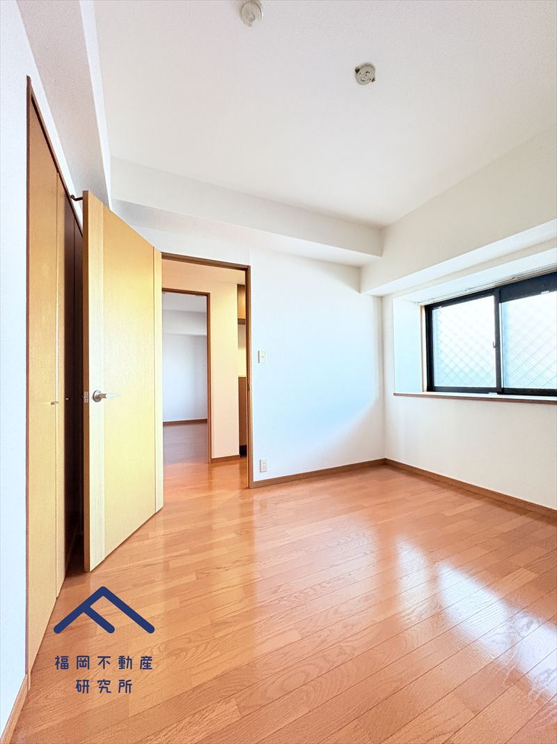 エバーライフネアシティ筑紫野の洋室