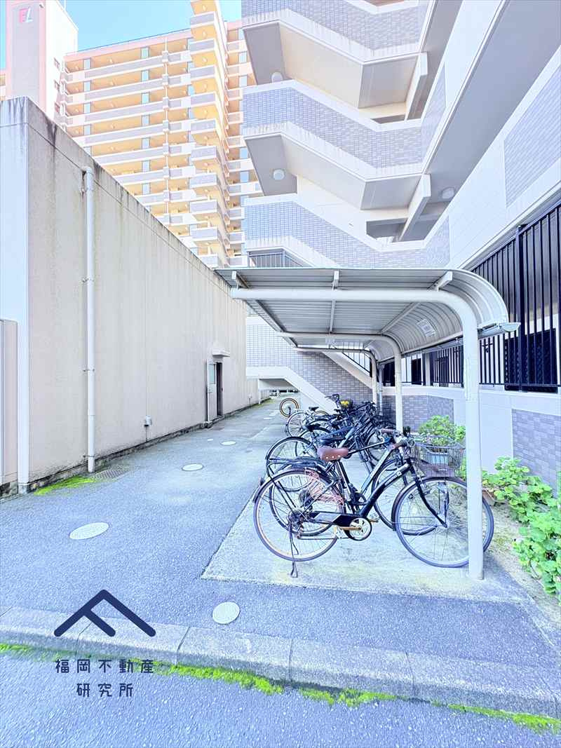 エバーライフネアシティ筑紫野の駐輪場